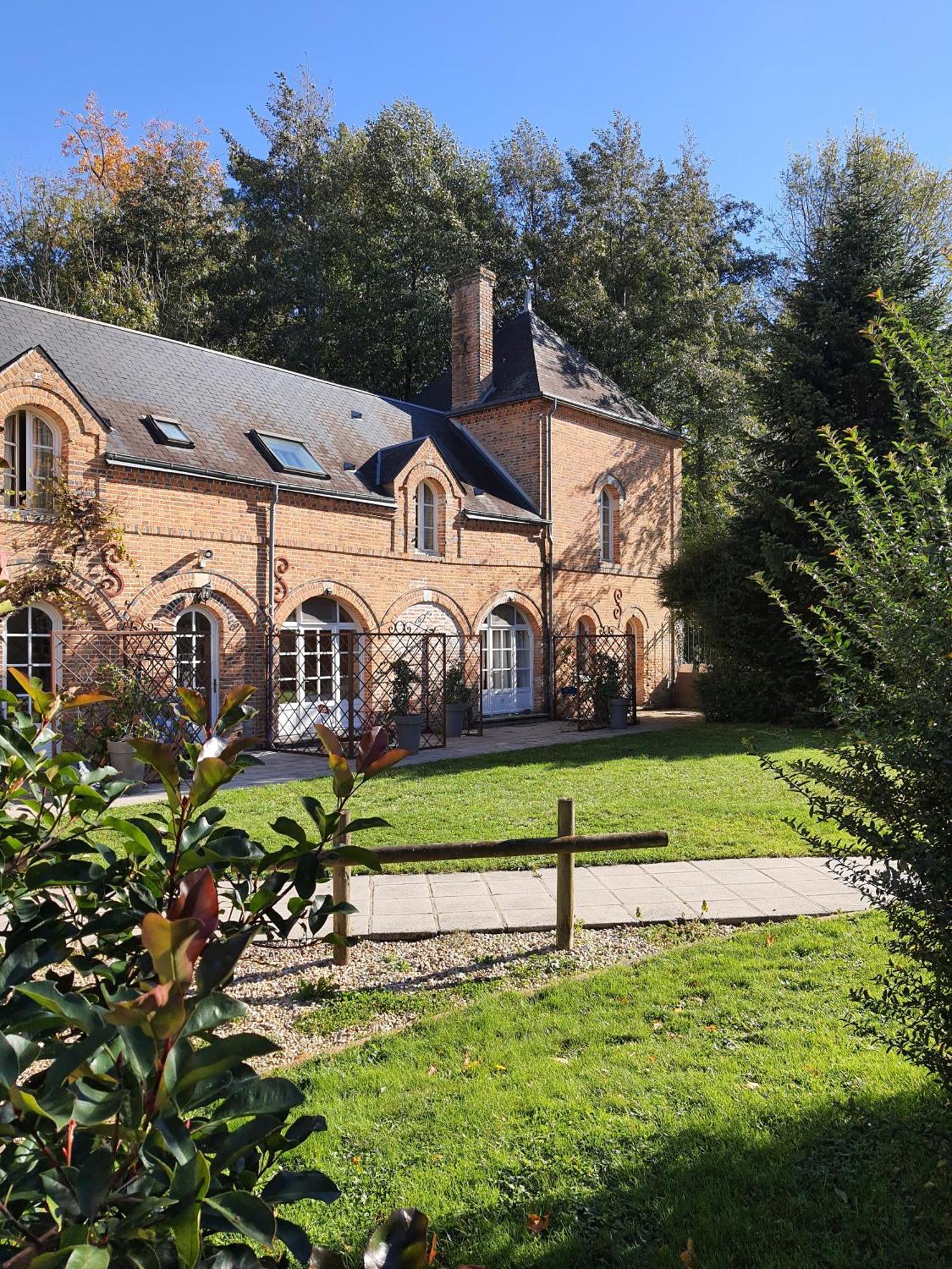 Hostellerie Du Chateau Les Muids La Ferté-Saint-Aubin Eksteriør billede