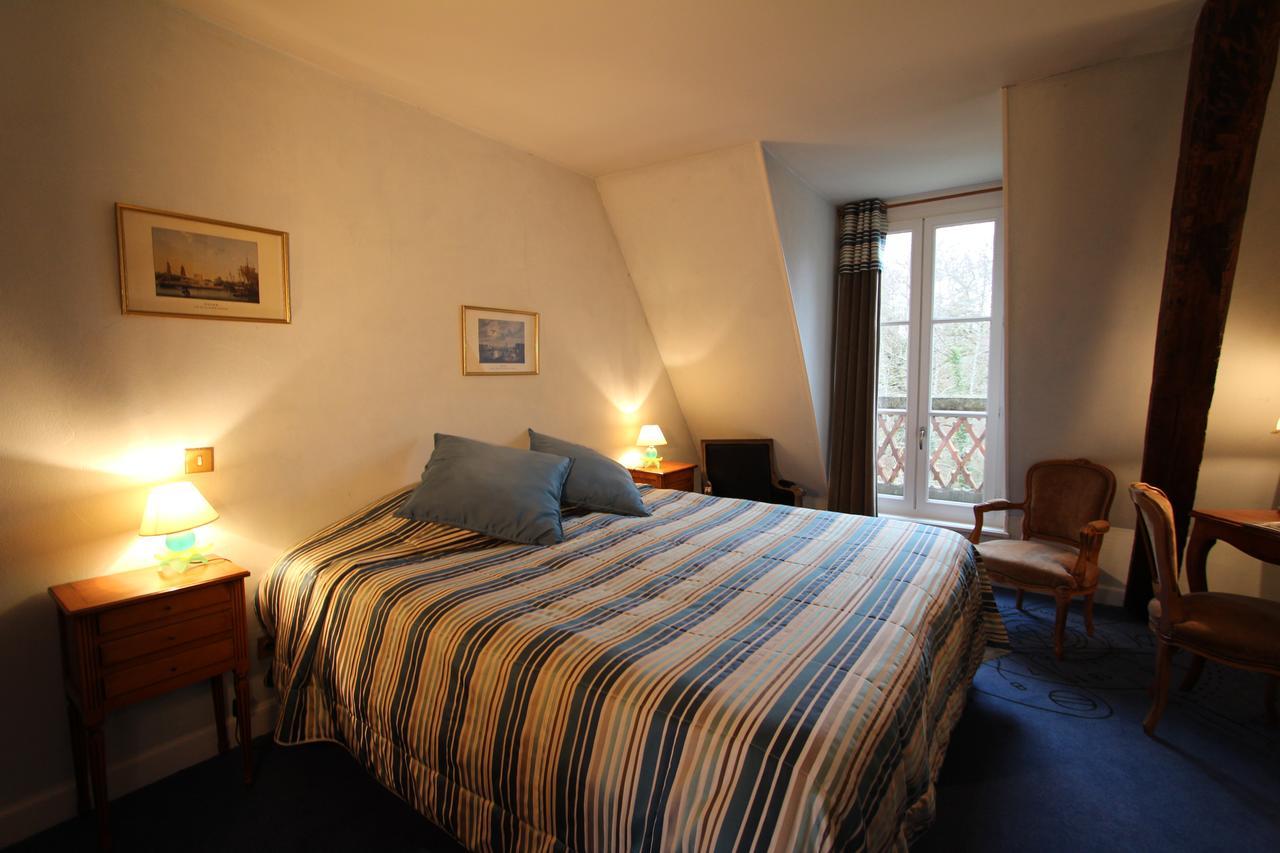 Hostellerie Du Chateau Les Muids La Ferté-Saint-Aubin Eksteriør billede