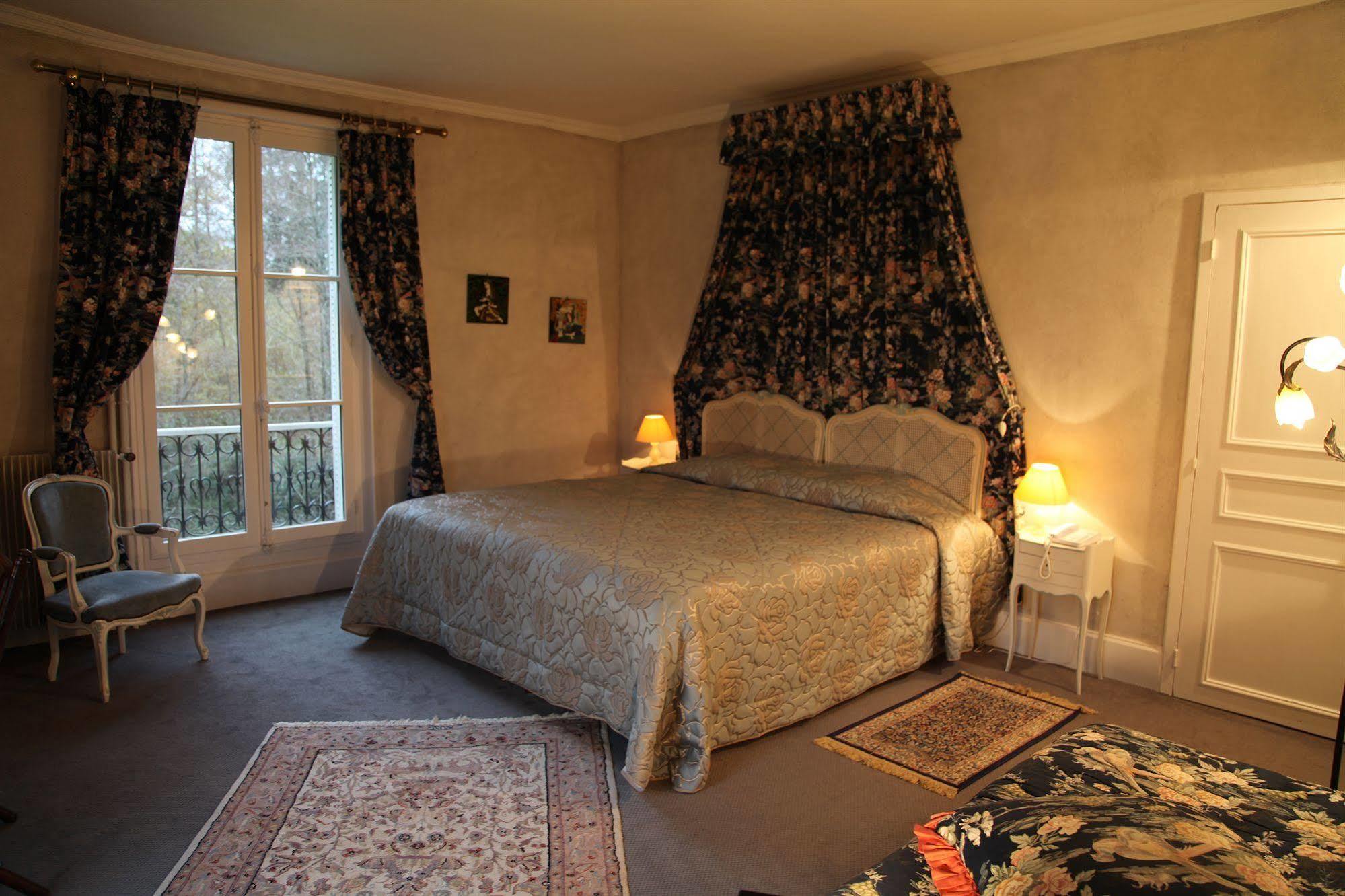 Hostellerie Du Chateau Les Muids La Ferté-Saint-Aubin Eksteriør billede